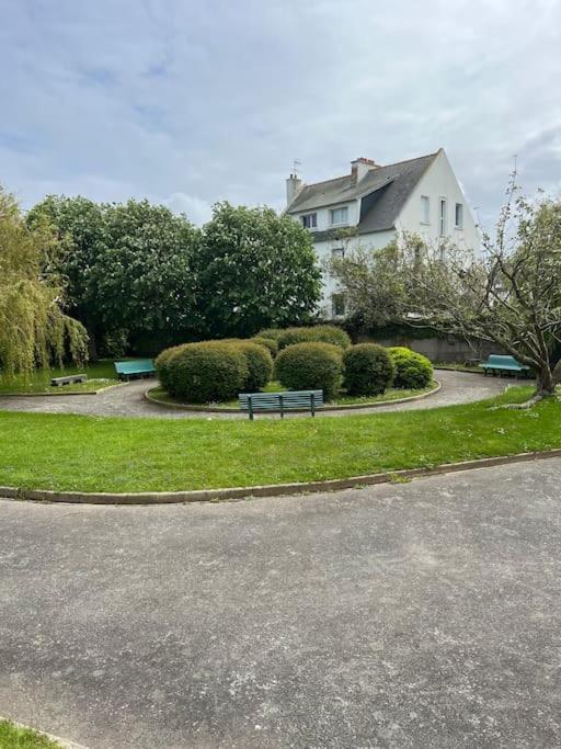Bel Appartement De Bord De Mer Avec Veranda Roscoff Exterior foto